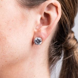 Rhodium-plated cubic zirconia earrings